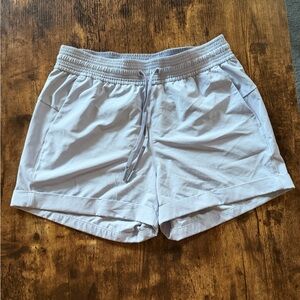 Lululemon Spring Break Away Shorts 3” Size 6